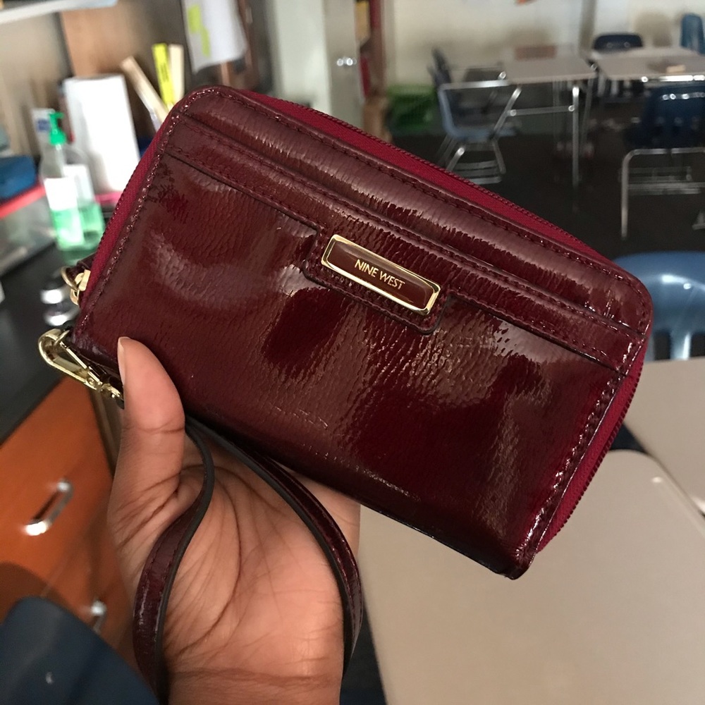 Nine West Wristlet